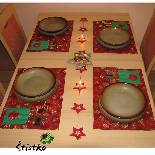 Vánoční prostírání s kapsami — foto 2