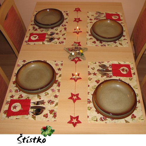 Vánoční prostírání s kapsami — foto 2
