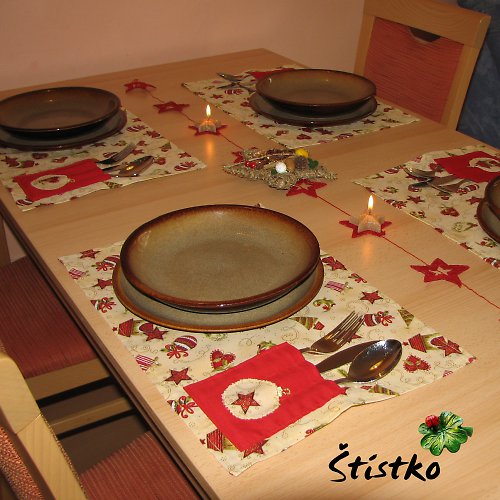 Vánoční prostírání s kapsami — foto 3