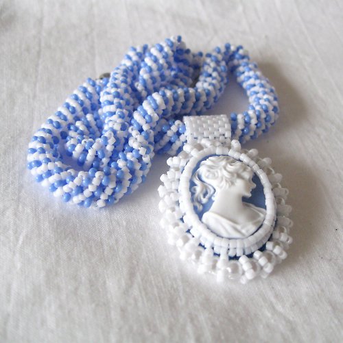 Prudce elegantní — foto 2