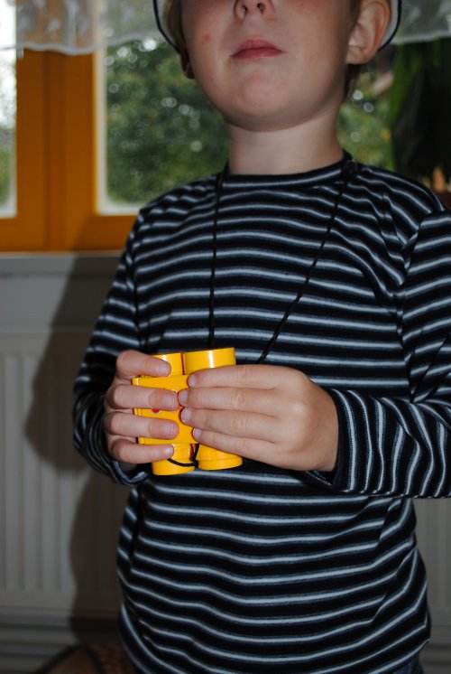Pruhaté tričko na 3 - 4 roky — foto 3
