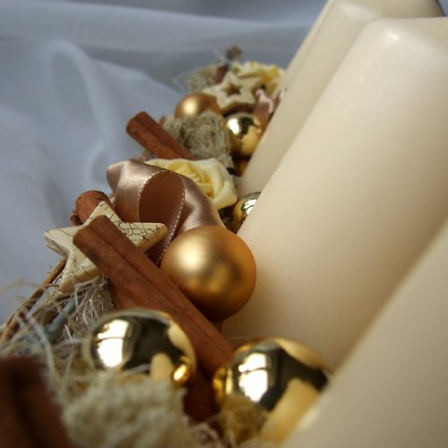 Adventní svícen v krémové barvě — foto 5