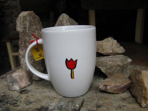 Sluníčkový tulipánkový hrnek — foto 3