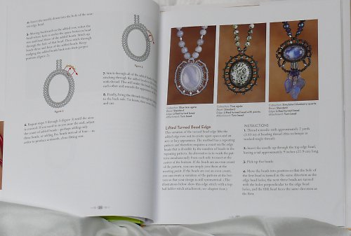 Knížka Beading with CABOCHONS — foto 3