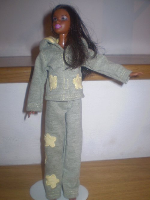 Tepláková souprava na barbie — foto 2