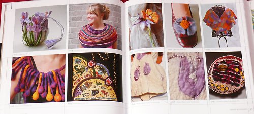 Knížka 1000 Artisan Textiles — foto 5