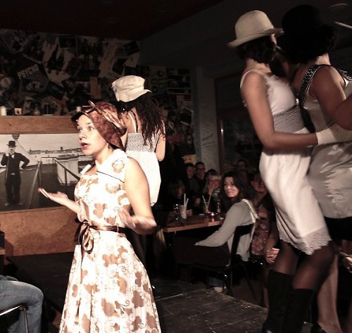 Retro šatečky límcoidní — foto 6