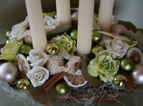 Adventní svícen zelinkavý — foto 3
