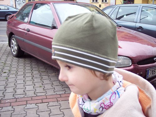 Chlapecká čepička...s autem... — foto 4