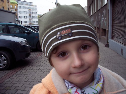 Chlapecká čepička...s autem... — foto 5