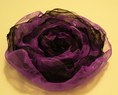 Černo-fialová elegance — foto 2
