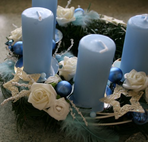 Adventní věneček modrobílý — foto 2