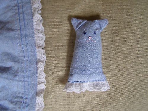 Kočička Hanička. To to letí. — foto 2