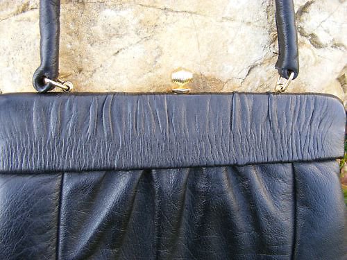 Elegantní společenská kabelka — foto 3