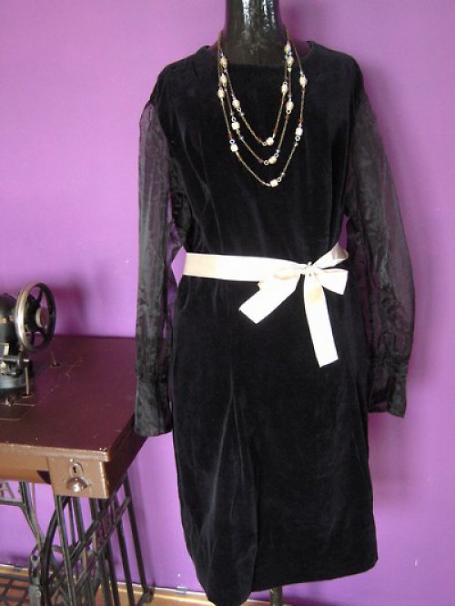 Vintage šaty ala Edith Piaf — foto 5