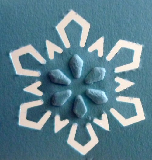 Raznice + embossing - vločka/květinka — foto 2
