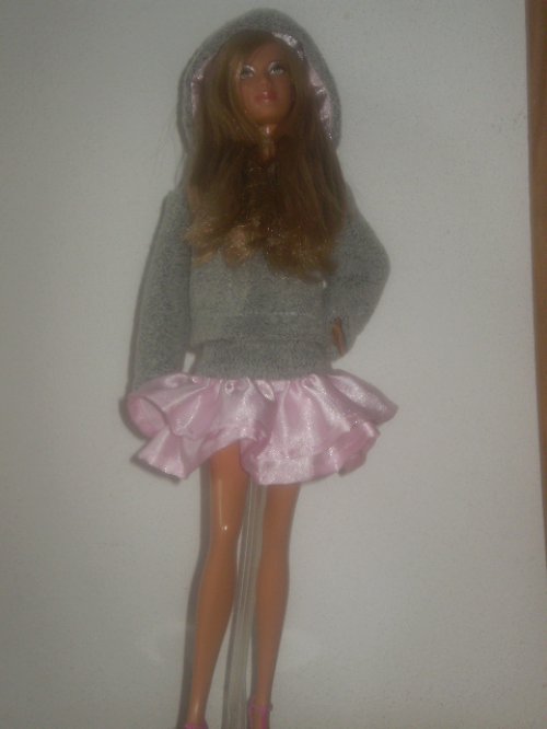 Bundička a sukýnka pro Barbie — foto 2