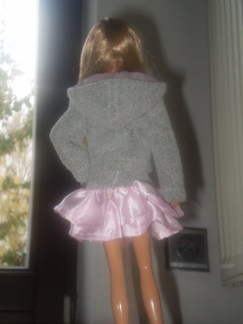 Bundička a sukýnka pro Barbie — foto 3