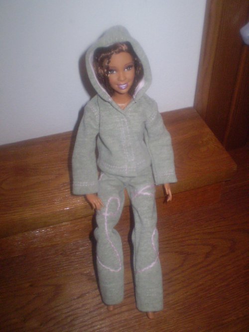 Tepláková souprava na Barbie — foto 4