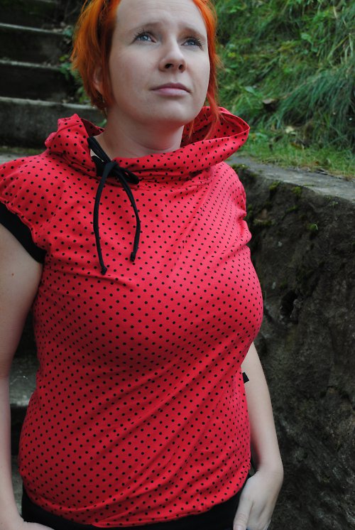 Puntík na červeném pro Yvette21 — foto 2