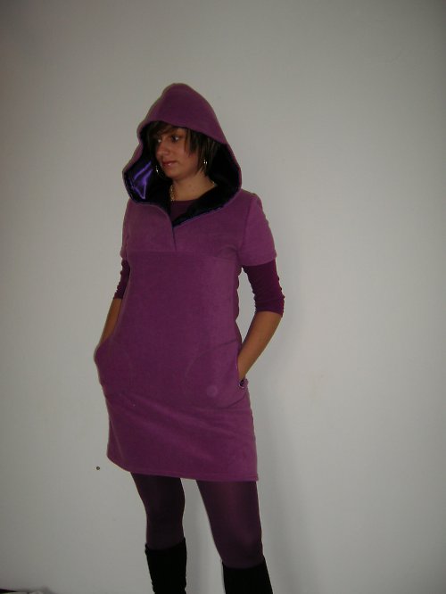 Fleecové šaty — foto 3