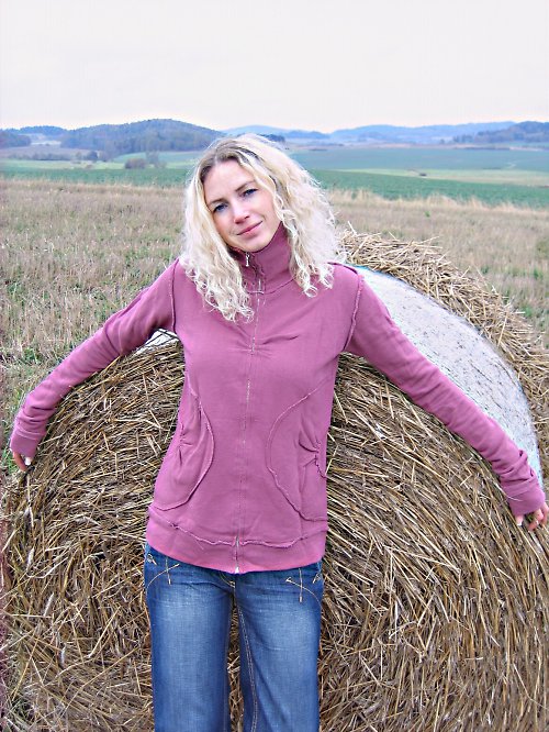 Starorůžová mikina — foto 2