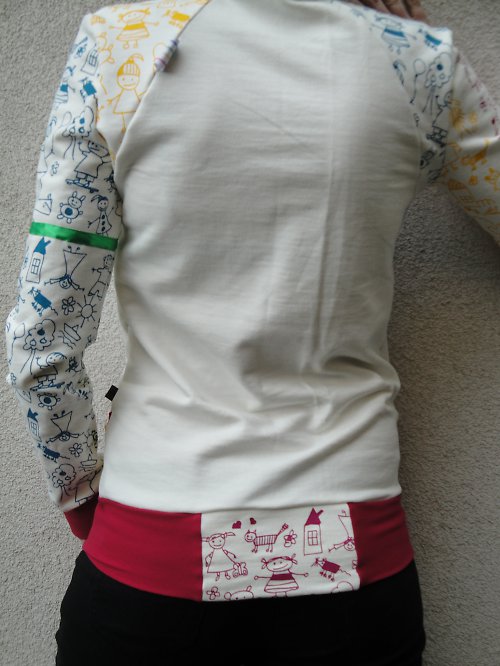 Mikina — foto 3