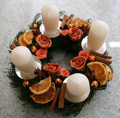 Adventní věneček do oranžova — foto 4