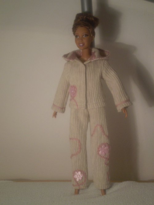Tepláková souprava na Barbie — foto 2