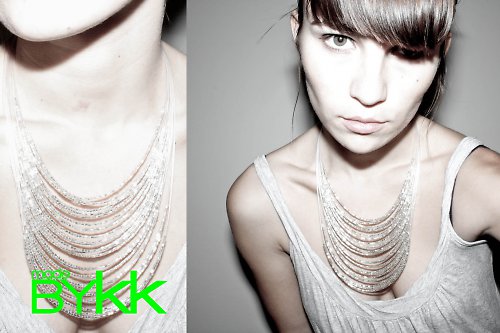 NÁHRDELNÍK 001 — foto 3