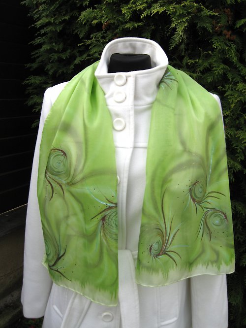 EVEMODE hedvábný šál "Green twisting" — foto 3