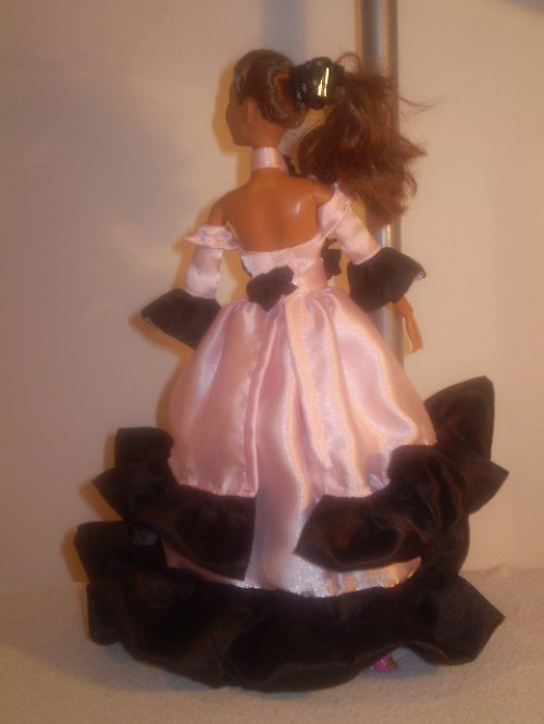 Šatičky na Barbie — foto 5