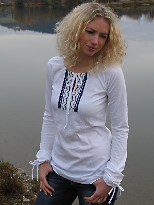 Tričko s krajkou — foto 2