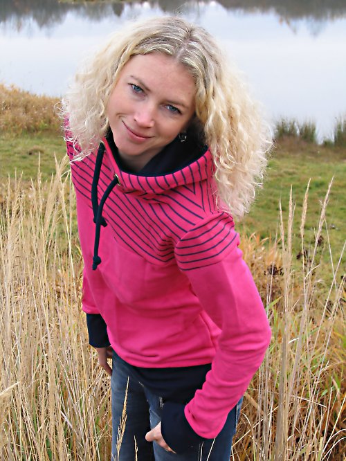 Růžová mikina — foto 2