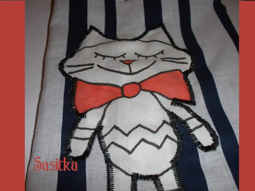Kočičák na knížku — foto 2