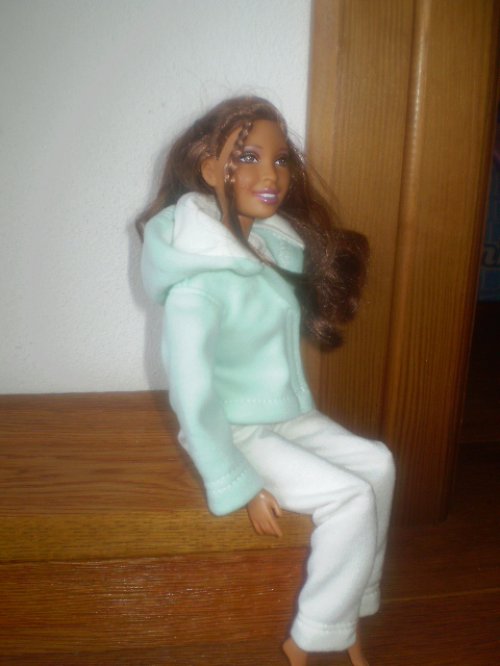 Tepláková souprava na Barbie — foto 5
