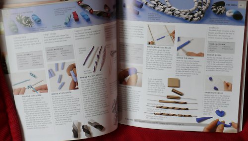 Knížka How to make polymer clay beads — foto 3