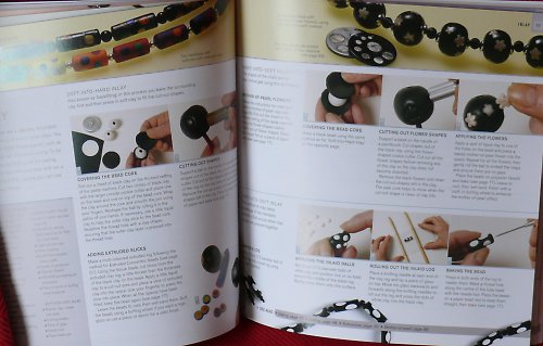 Knížka How to make polymer clay beads — foto 4