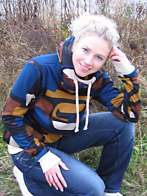 Barevná mikina — foto 2