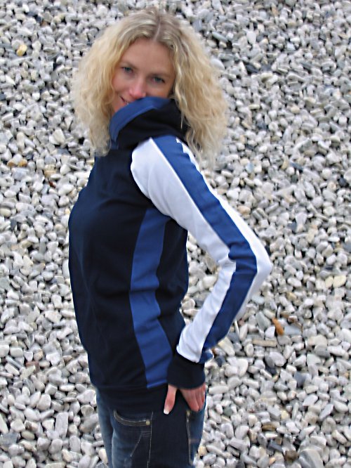Sportovní mikina — foto 2