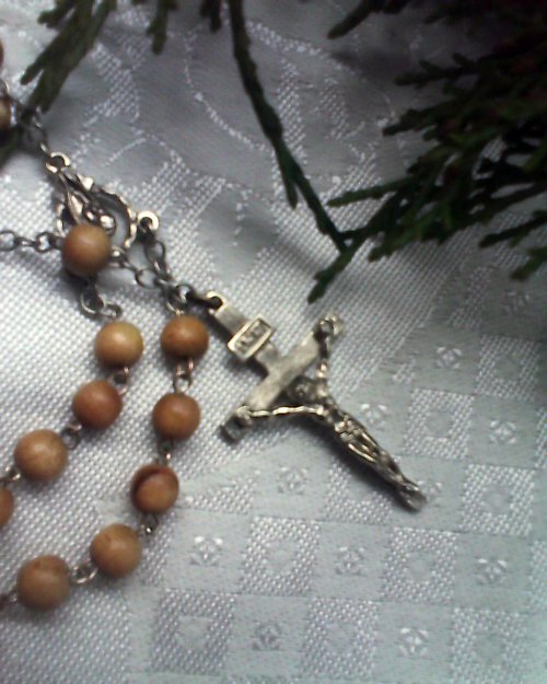 Růženec- Přírodní dřevo — foto 2
