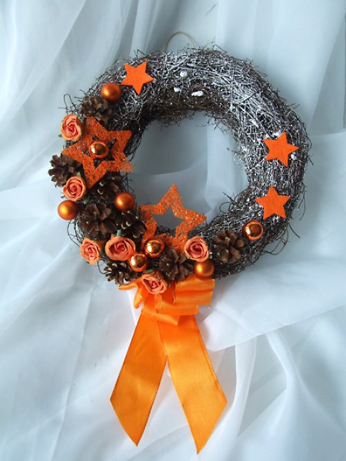 Věnec závěsný oranžový — foto 2