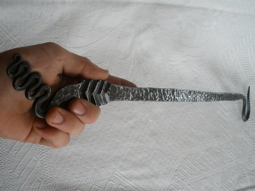 Kovaný pohrabáč — foto 2