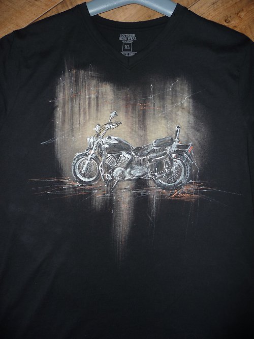 Triko s motivem motorky — foto 4