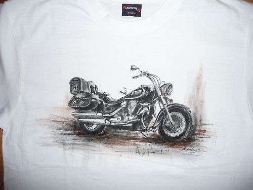 Triko s namalovanou motorkou — foto 2