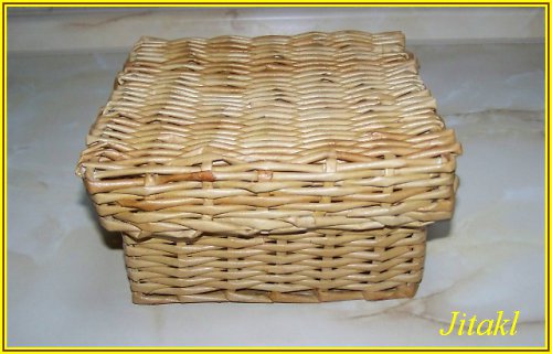 KOŠÍČEK S VÍKEM — foto 2