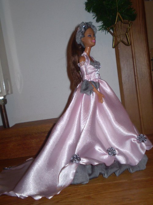 Šatičky na Barbie — foto 2