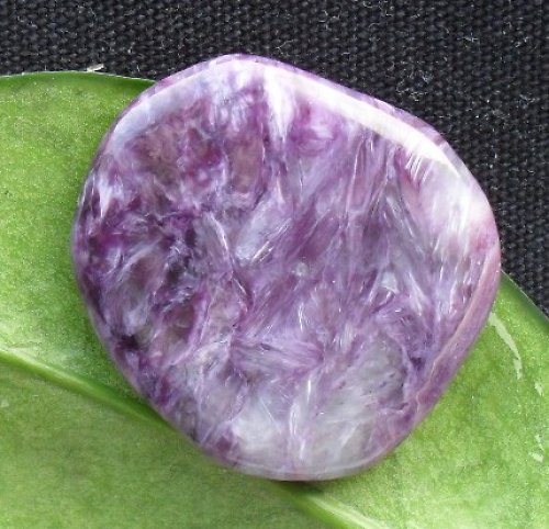 Čaroit 31x27x6mm — foto 2