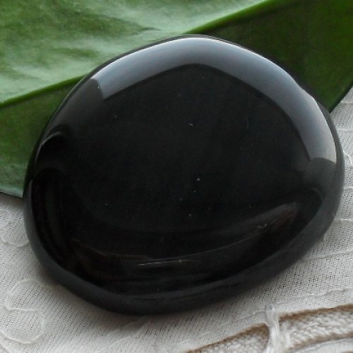 Černý jantar - gagát cca45x36x9mm — foto 2