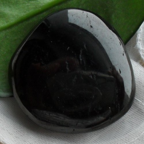Černý jantar - gagát cca35x35x10mm — foto 2